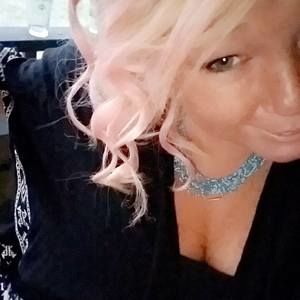 Meet your Posher, Dana